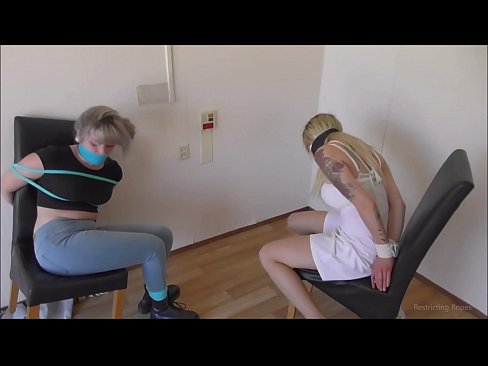 ❤️ Atkarīga / sasietas un ar aizliktām mutēm / damsel in distress ☑ Porno pie mums lv.tubesexer-com.ru ☑